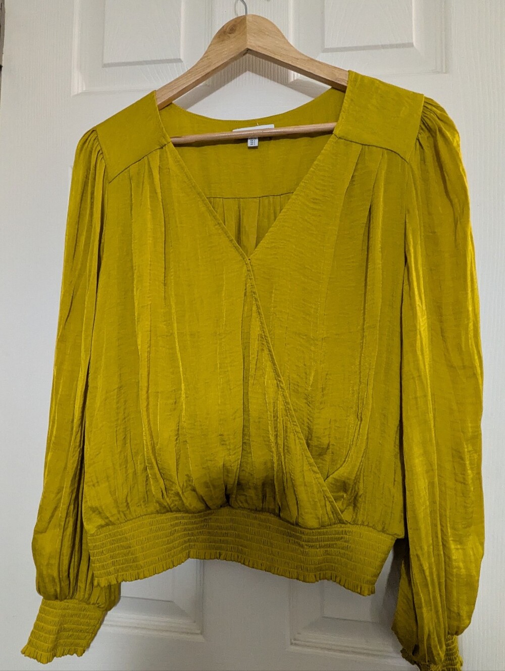 V-Neck Smocked Hem Blouson Top in Mustard